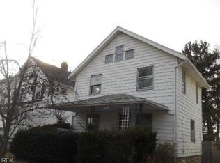 2126 Brown Rd, Lakewood, OH