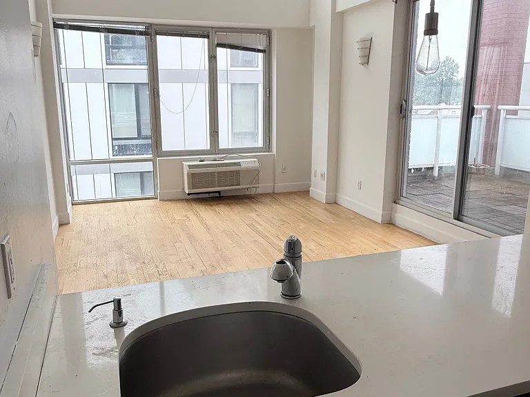 82-85 116th St #6A — Photo 1