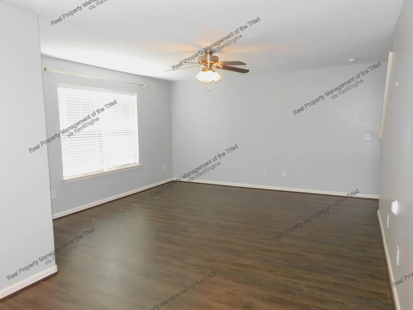 4 bed, 2.5 bath, 1826 sqft, $2,195 — Photo 4