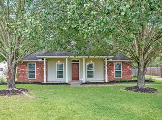 32511 Magnolia Ct, Denham Springs, LA 70706