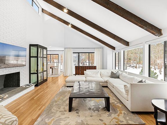 2nd image of 138 Longview Rd