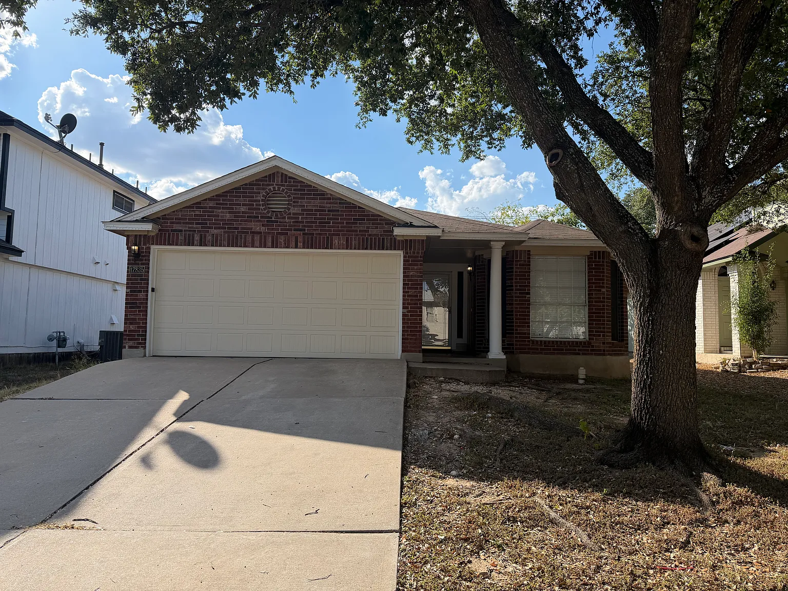 3 bed, 1298 sqft, $1,850 — Photo 1