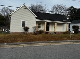512 S Zion St, Landis, NC 28088