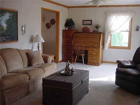 Living Room - looking south