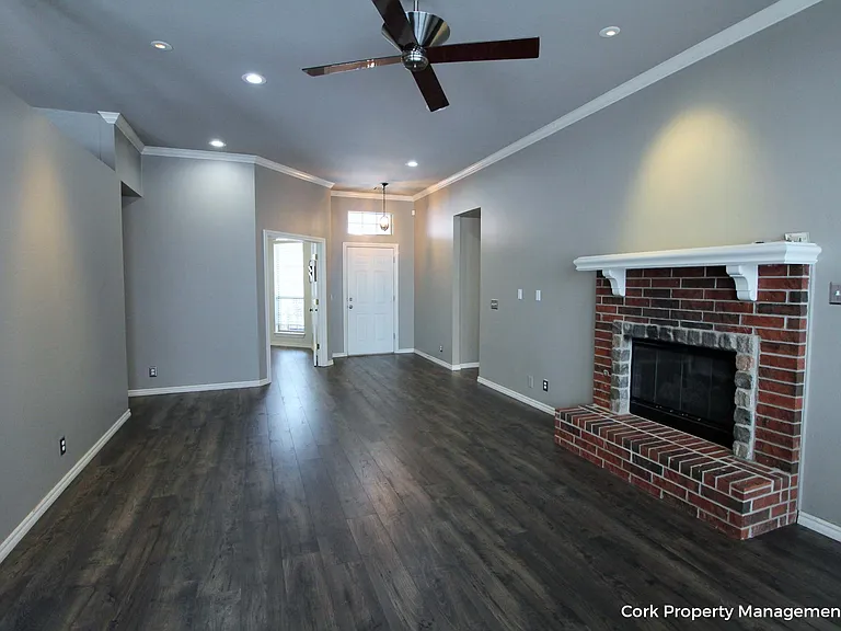 2808 Stonebrook Rd — Photo 6