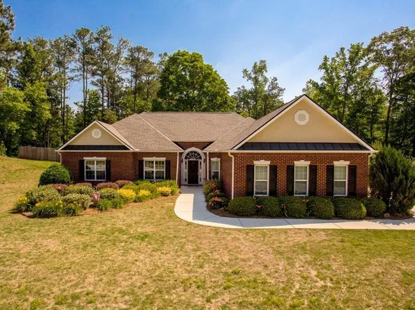 15 Stewart Glen Dr, Covington, GA 30014