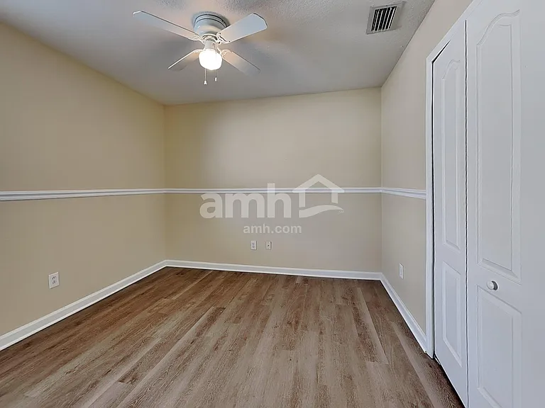 11555 Misty Isle Ln — Photo 16