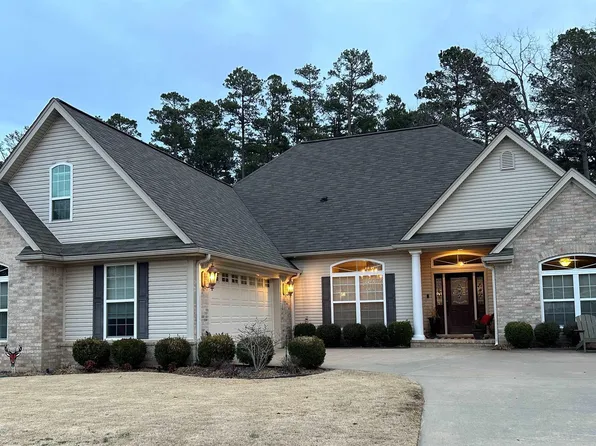 2800 Michelle Dr, Mena, AR 71953