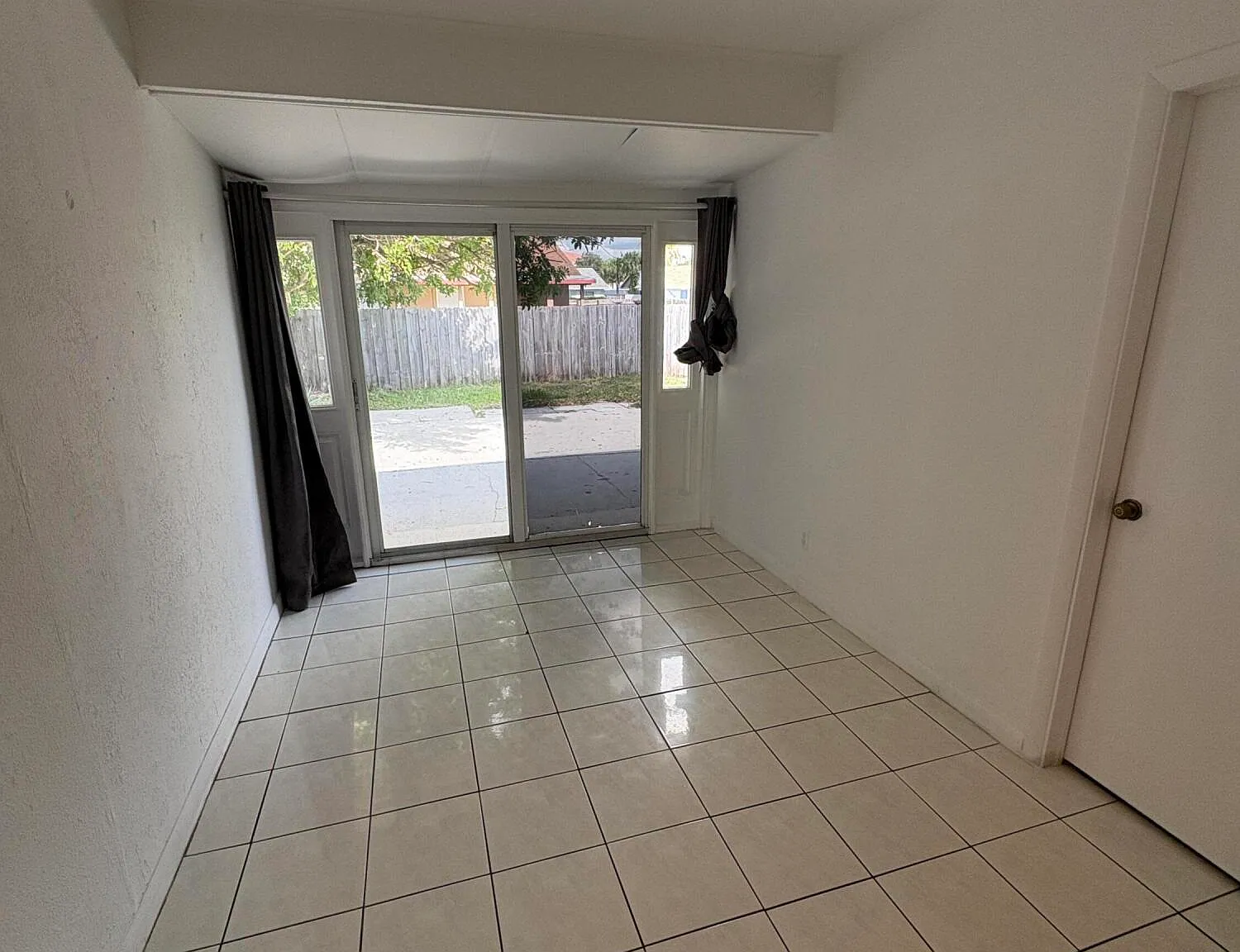 2 bed, 2.0 bath, 1340 sqft, $2,350 — Photo 4