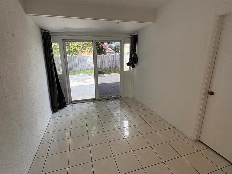 3801 Van Cott Cir — Photo 4