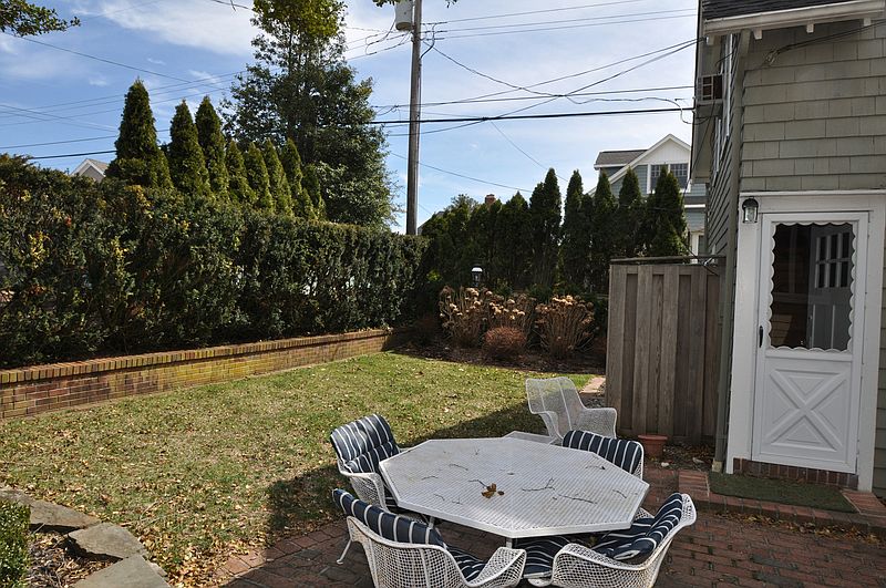 1st image of 108 Brooklyn Blvd