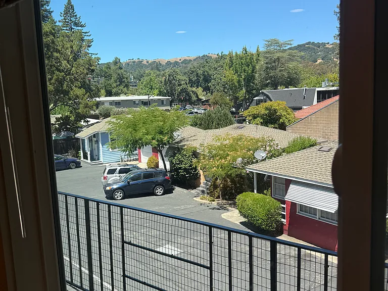 101 Lafayette Cir #17 — Photo 9