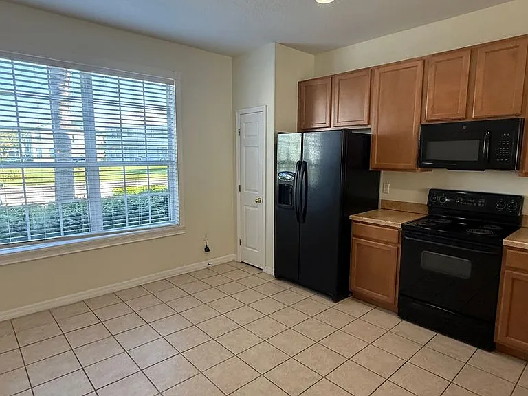 11636 Declaration Dr — Photo 3