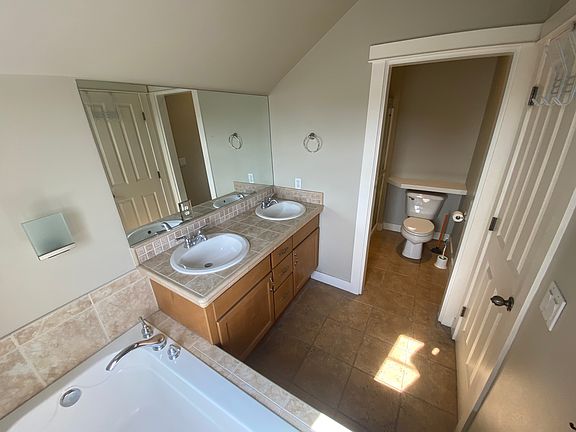 5th image of 515 21st Ave