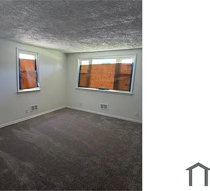 102 S Webster Ave — Photo 17