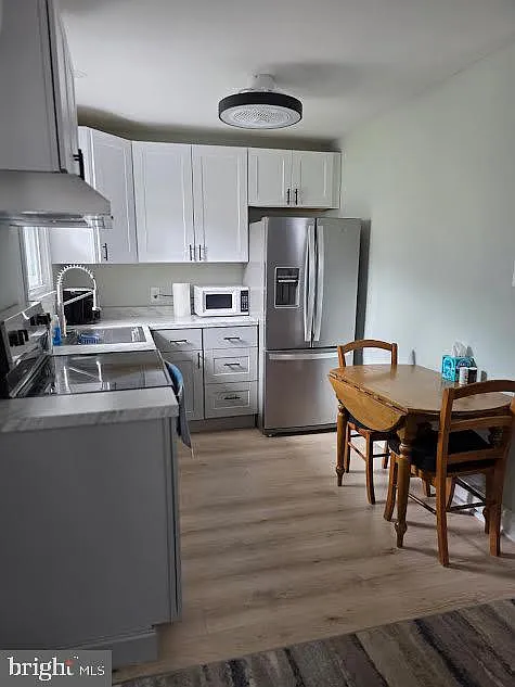 1 bed, 1.0 bath, 1854 sqft, $1,600 — Photo 1