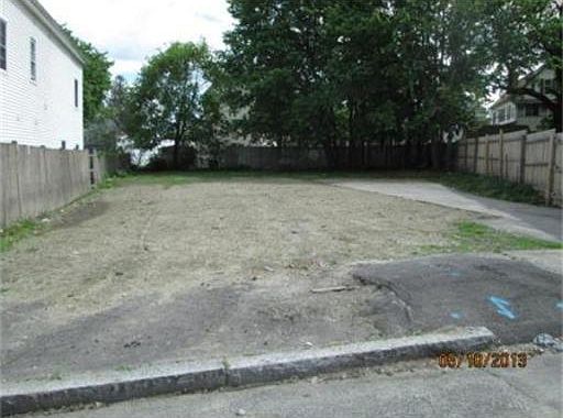 2nd image of 5A Reeves St