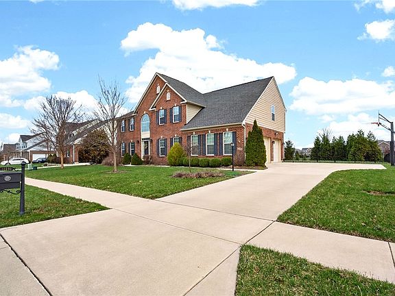 2nd image of 10230 Morgan Grey Ct