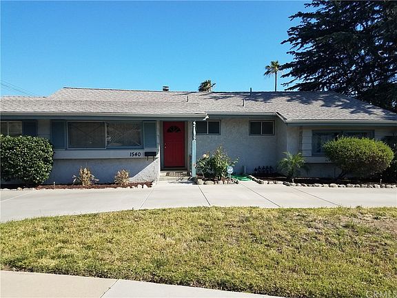 3rd image of 1540 N Jasmine Ct