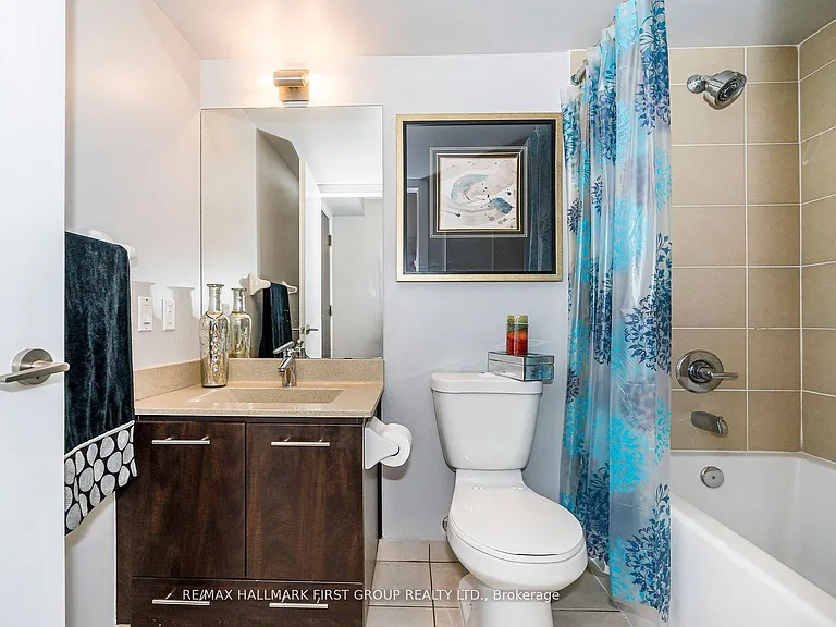 125 Village Green Sq #1409 — Photo 19
