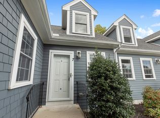 135 Crescent St APT 7, Quincy, MA 02169