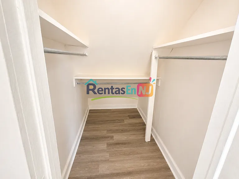 180 Columbia Ave #3B — Photo 3
