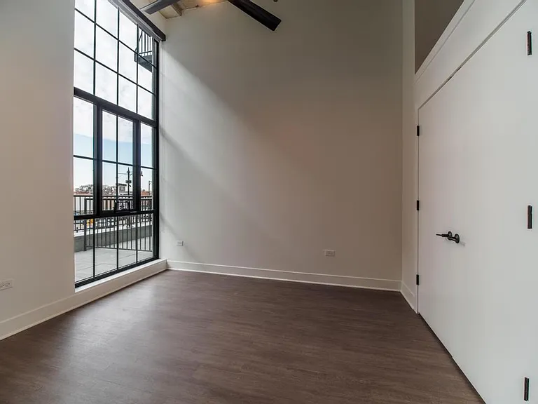 6 Corners Lofts — Photo 5