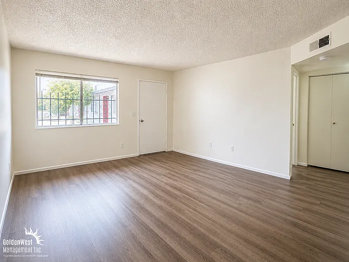 6816 N 17th Ave #4 — Photo 11