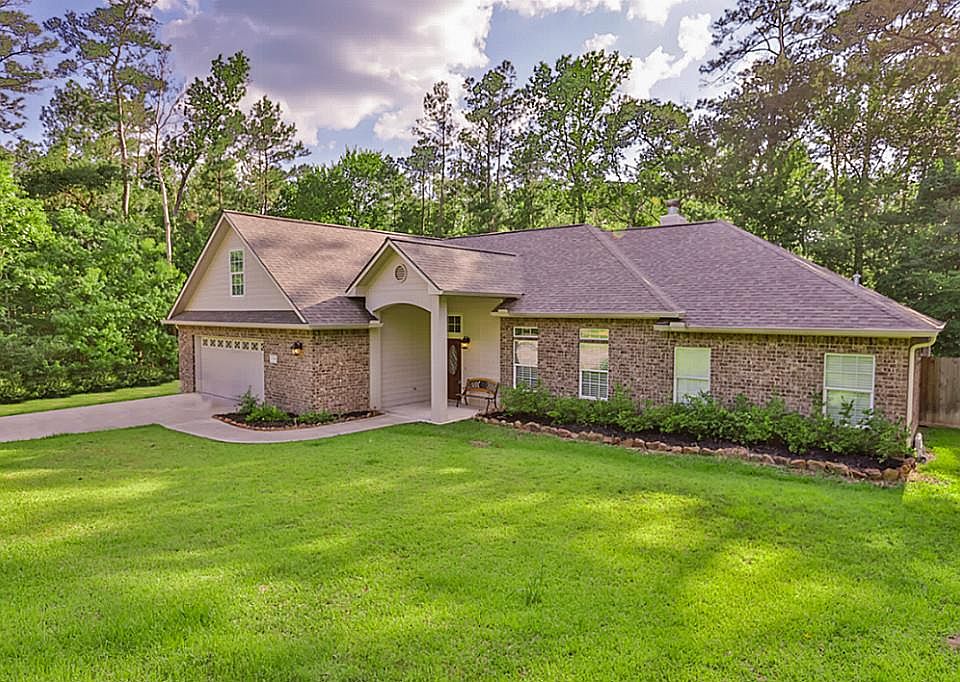 1st image of 2505 W Green Briar Dr