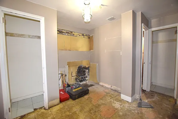 Rented by City Stop Realty | media 16