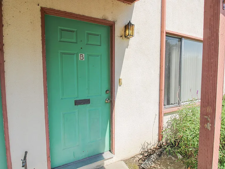 1338 Galleon Way #B — Photo 3
