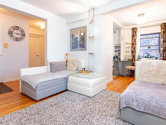 3rd image of 242 Bay 17th St #2B