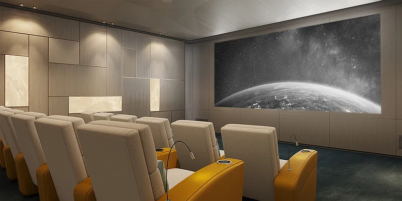 Sold by Compass | media 33