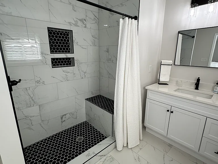 2041 Linwood Cir — Photo 17