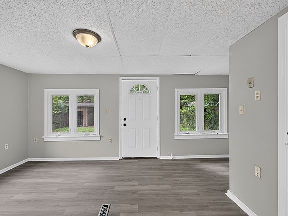 5th image of 15008 Sylvia Ave #1