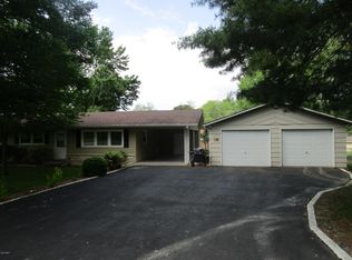 301 Brenda Ln, Herrin, IL 62948