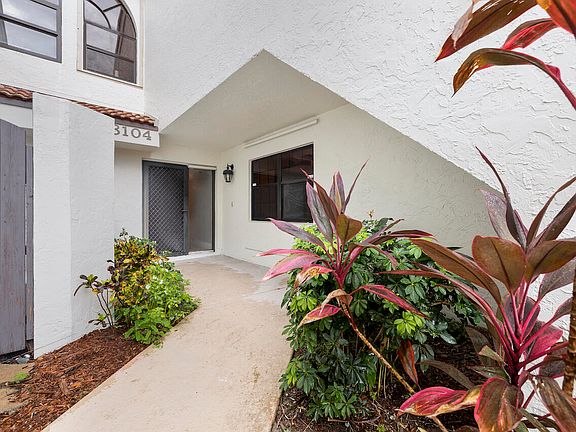 2nd image of 3104 Black Oak Court #3104