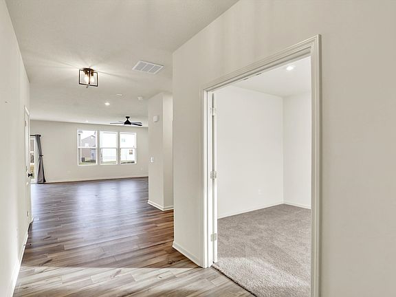 3rd image of 15322 Montfort Dr