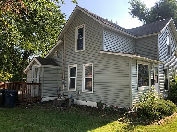2nd image of 702 E Channing Ave