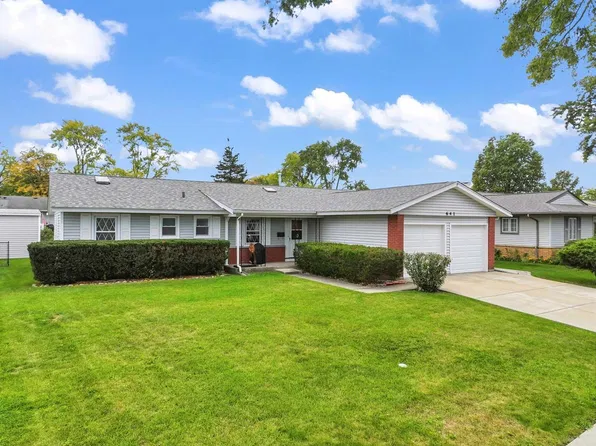 641 Clearmont Dr, Elk Grove Village, IL 60007