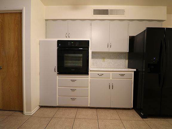 2nd image of 5452 E Boise St