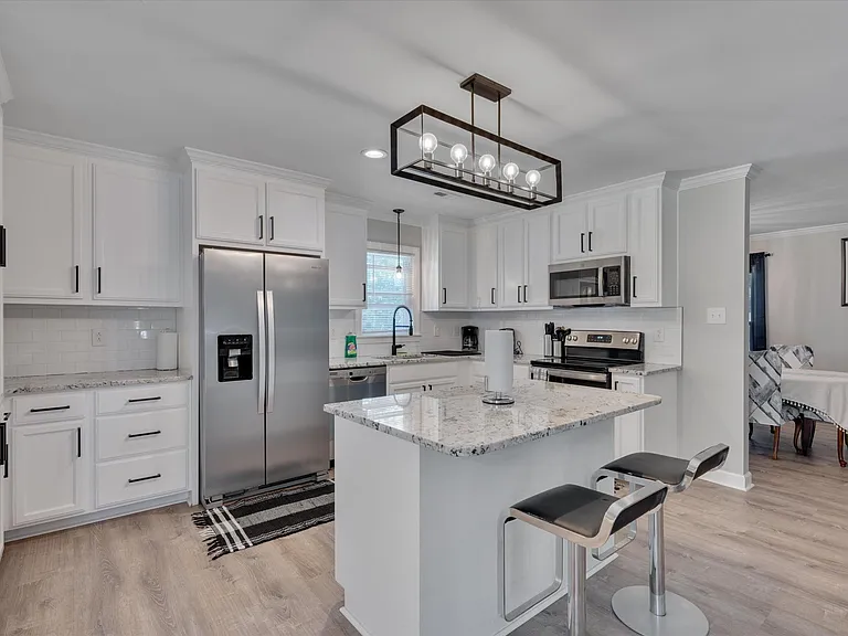 1012 Glenco Rd — Photo 13
