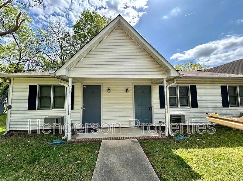 1st image of 1442 Riverview Rd APT 130