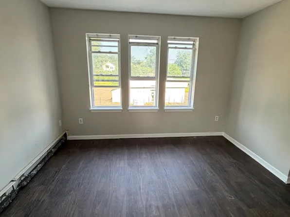 166 Barbour St #2, Hartford, CT 06120