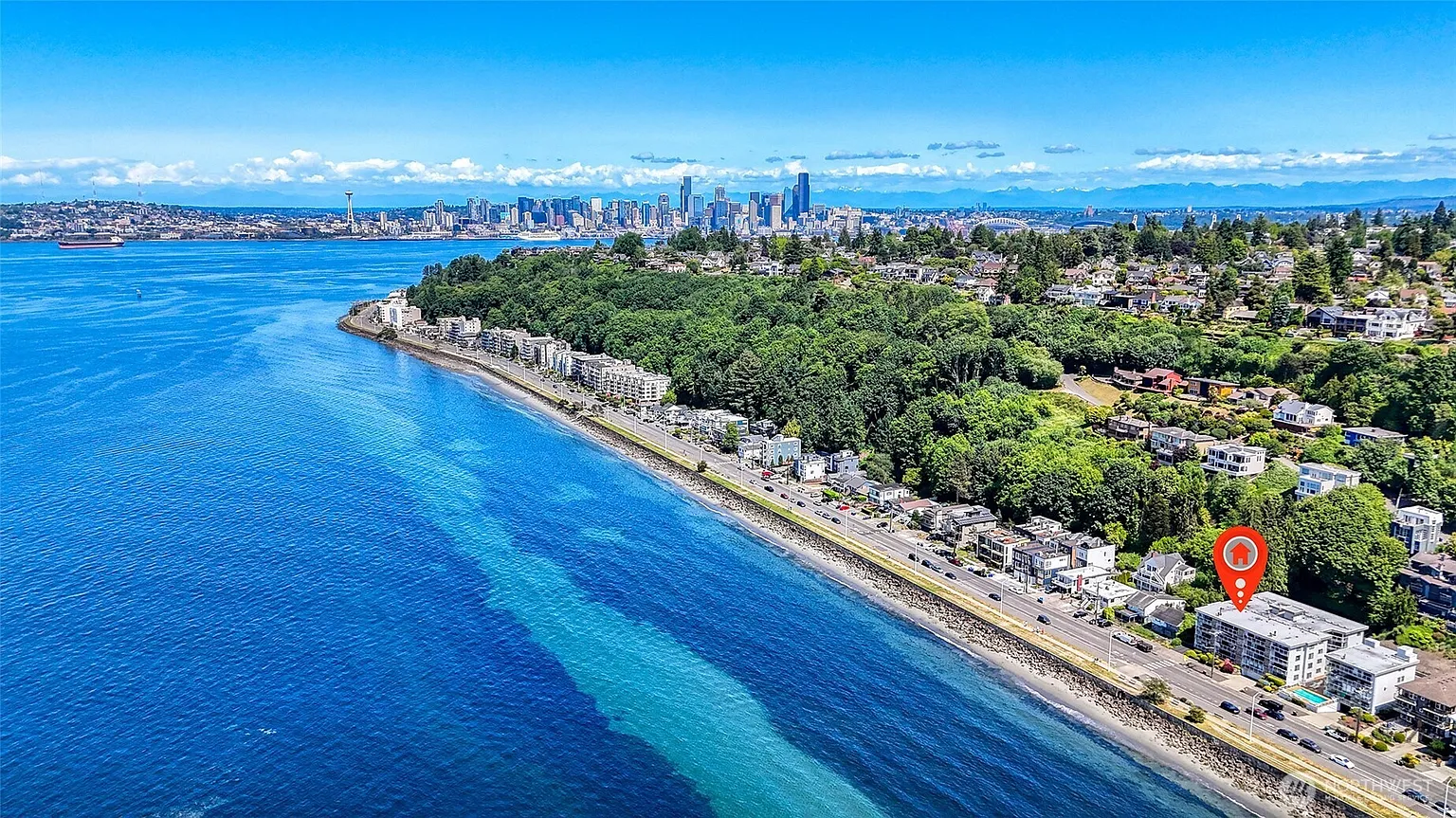 2104 Alki Avenue SW #302 photo 1