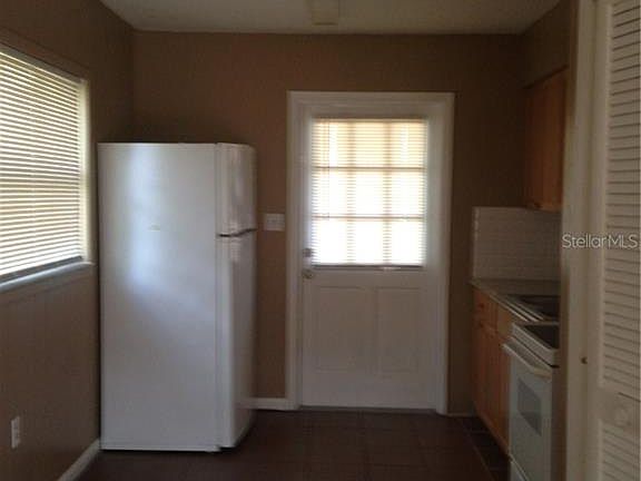 5th image of 1704 E Kirby St