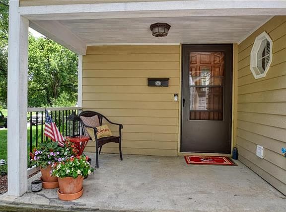 2nd image of 7916 W 60th St