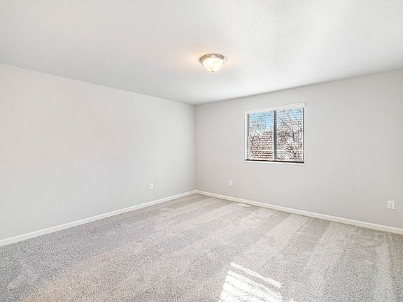 3rd image of 106 Iris Ct