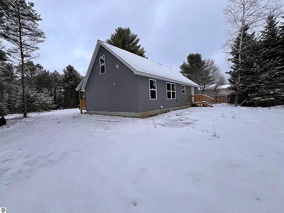 3rd image of 4615 Eastwind Trl