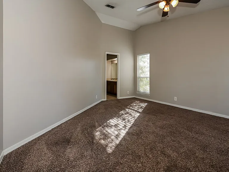 11152 W Cloverhill Cir — Photo 10